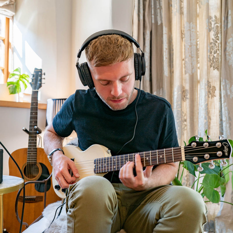 Carry-On SH-100 Folding Headphones